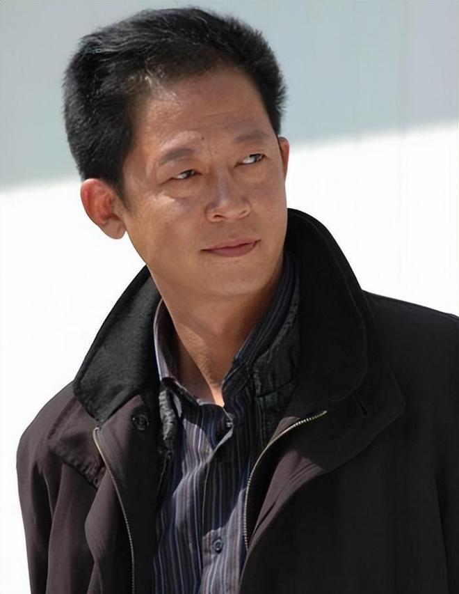 志文一人单挑30多家媒体毫不畏惧！米乐m6震惊娱乐圈的口香糖事件王(图7)